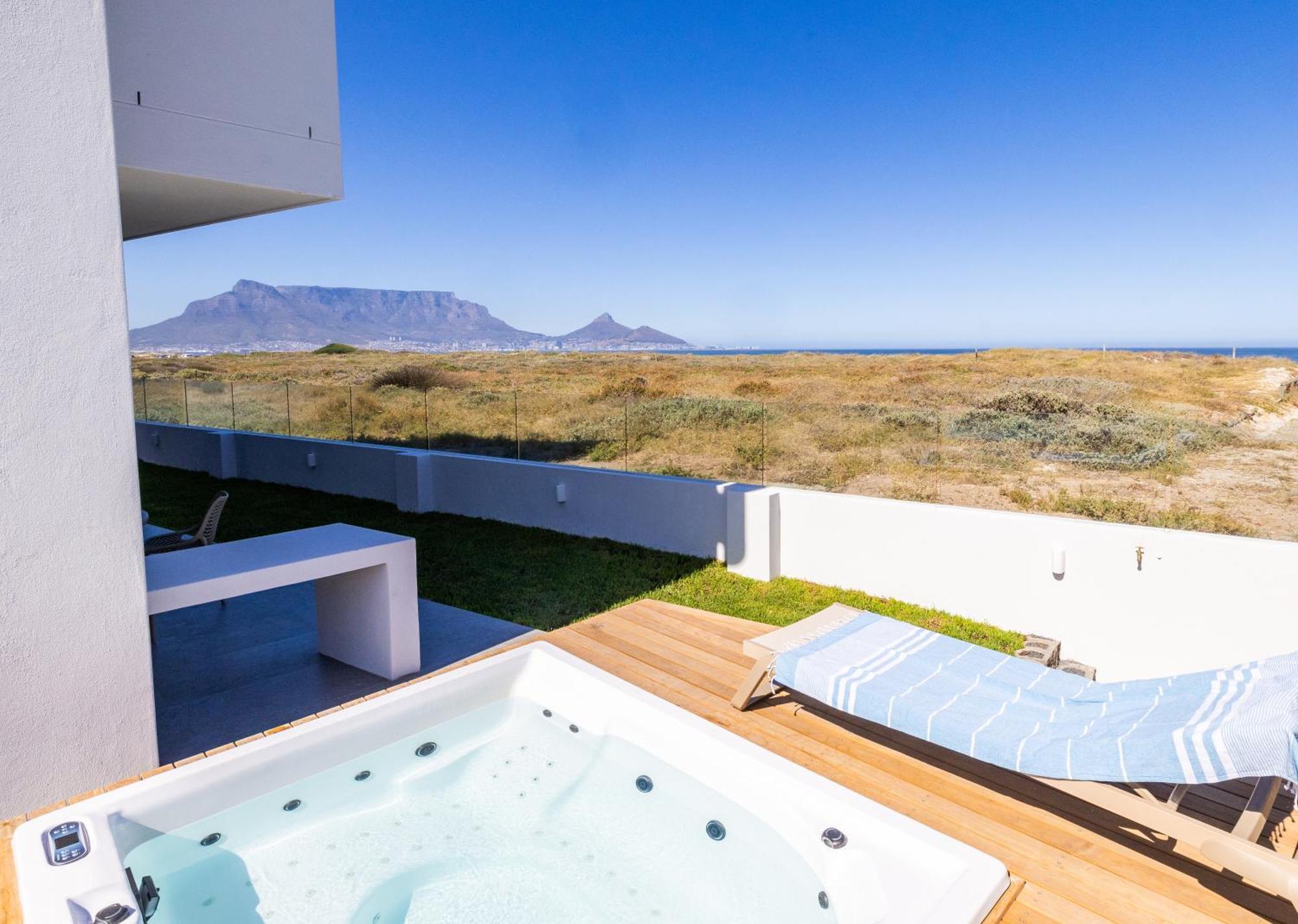Ocean 9 - Sunset Beachfront Residency Kapstadt Exterior foto