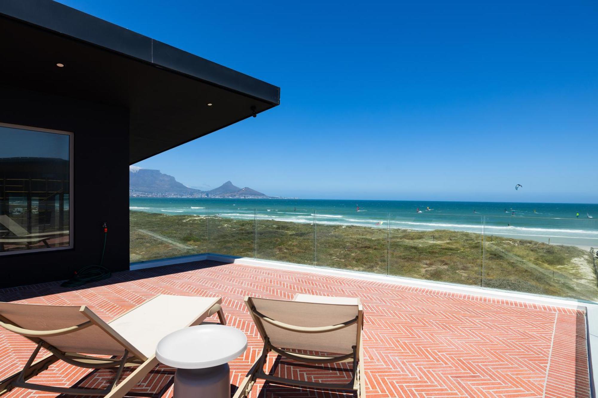 Ocean 9 - Sunset Beachfront Residency Kapstadt Exterior foto